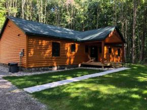 Log Cabin INN HotTub Pool Trails ATV Snowmobile Nature